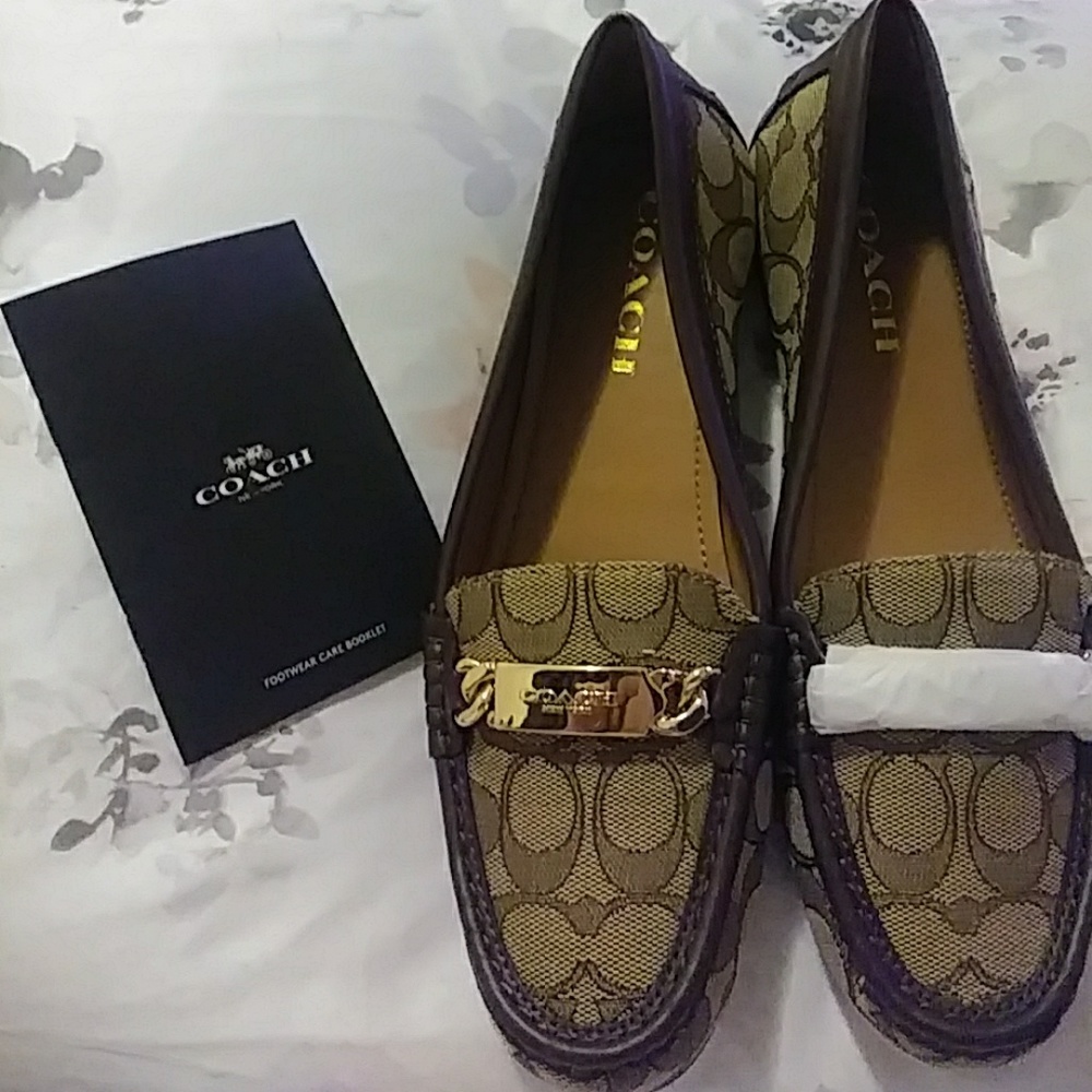 BRAND NEW Coach loafers size 8